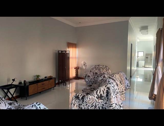 4 BEDROOM PROPERTY TO RENT IN RASLOUW GARDENS